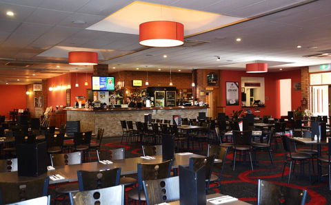 Comfort Inn Peppermill - Accommodation QLD 1