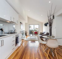 Complete Host Richmond Townhouse Collection - Accommodation QLD