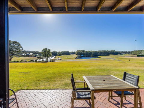 Condo 108 @ Horizons Resort & Golf, Stunning Course + Lake Views - Accommodation QLD 1