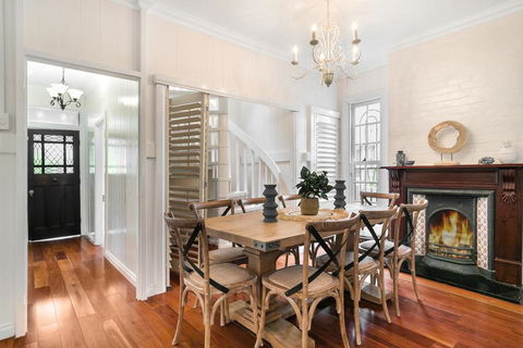 Contemporary Cottage In Perfect Lifestyle Address - Accommodation QLD 1