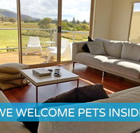 Contemporary Golf Course Frontage 3BR - Accommodation QLD