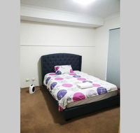 Convenient one bedroom apartment close to city - Accommodation QLD