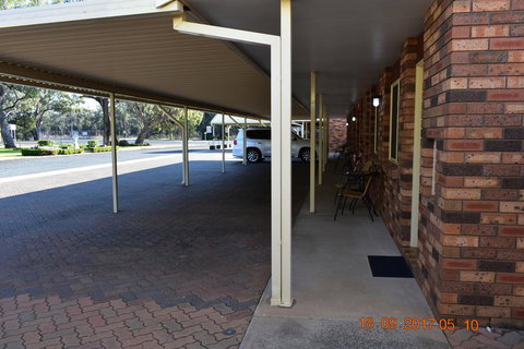 Cooee Motel - Accommodation QLD 3