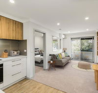 cool quiet modern secure walking distance to Perth and landmarks - Accommodation QLD