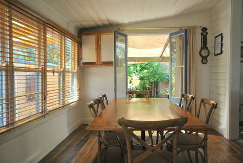 Cooma Cottage - Accommodation QLD 2