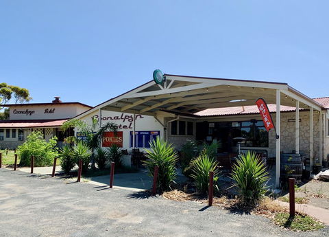 Coonalpyn Hotel - Accommodation QLD 0