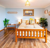 Coota Views Unit - Accommodation QLD