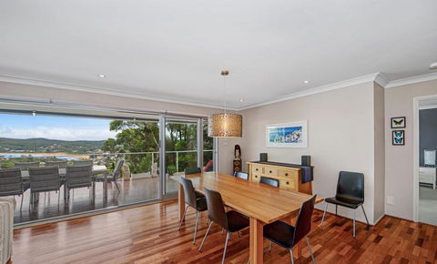 Copacabana 'Chill Out' - Accommodation QLD 3