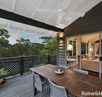Copacabana Treehouse - 36 Oceano Street Copacabana - Accommodation QLD