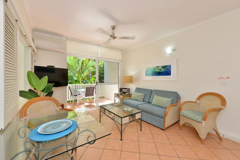 Coral Apartments Port Douglas - Accommodation QLD 3