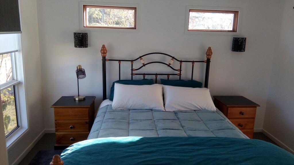 Green Pigeon NSW Accommodation QLD