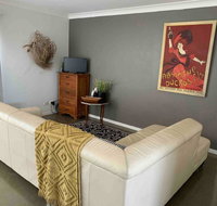 Cosy 1 Bedroom Unit With Views Of The City - Accommodation QLD