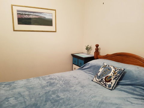 Cosy Quiet Bedroom Ferny Grove - Accommodation QLD 1