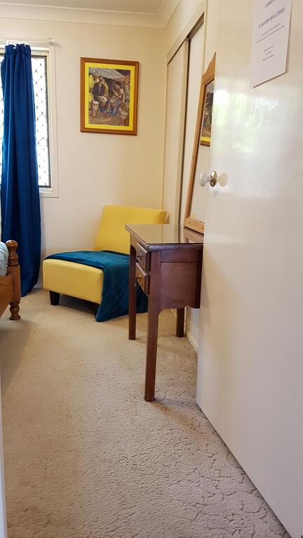 Cosy Quiet Bedroom Ferny Grove - Accommodation QLD 2