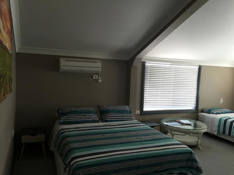 Cottage In The Country - Accommodation QLD 3