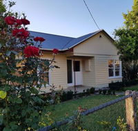 Cottage on Main - Accommodation QLD