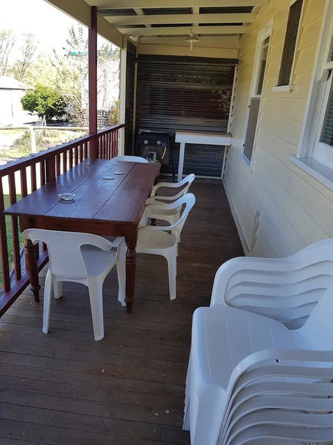 Cottage On Main - Accommodation QLD 3