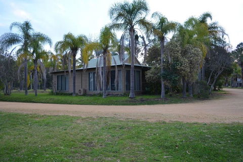 Cottage Port Stephens / Swan Bay, NSW - Accommodation QLD 1