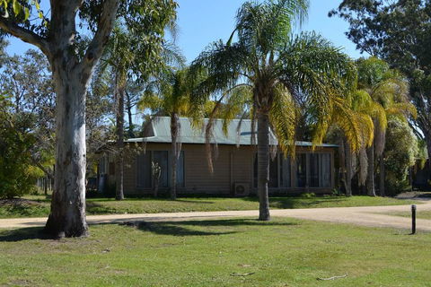 Cottage Port Stephens / Swan Bay, NSW - Accommodation QLD 0
