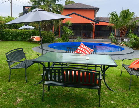 Country Leisure Motor Inn - Accommodation QLD 1