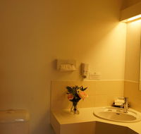 Country Motor Inn - Accommodation QLD