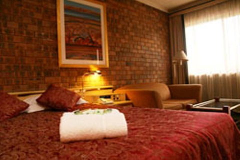 Countryman Motor Inn - Accommodation QLD 2