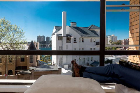 Couple's Gateway In Sunny Elizabeth Bay - Accommodation QLD 0