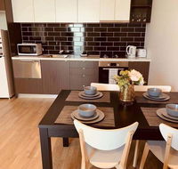 Cozy  Brand New Apt in the Heart of Western - Accommodation QLD