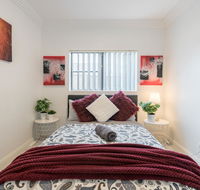 Cozy Duplex Home 3 Bdrms 1 Bath Sleeps 6 - Accommodation QLD