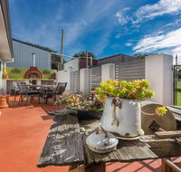 Cradle at Casa Blanca Country Retreat - Accommodation QLD