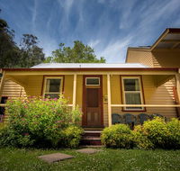 Creek Cottage - Accommodation QLD