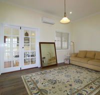 Crescent Haven 2A View Street - Accommodation QLD