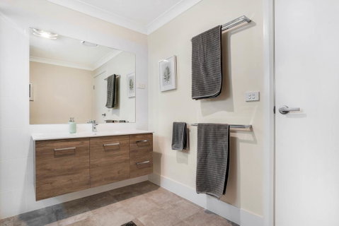 Crooked Lane Apartment - Accommodation QLD 2