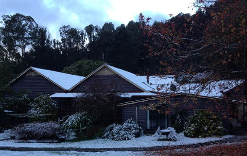Crossways Country Inn - Accommodation QLD 3