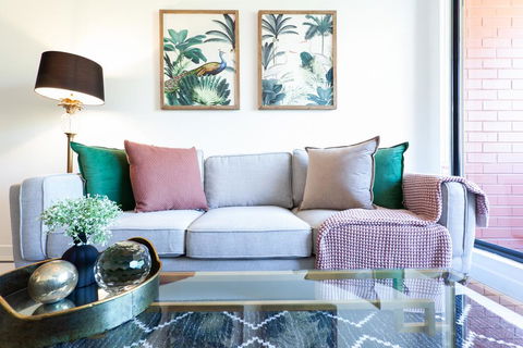 CROWN JEWEL - Hosted By: L'Abode Accommodation - Accommodation QLD 2