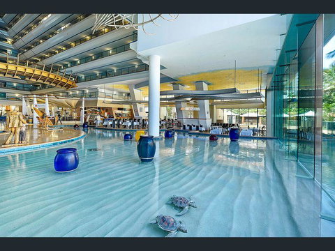 Crown Towers - Accommodation QLD 2