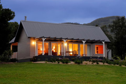 Crystal Creek Meadows - Accommodation QLD 0