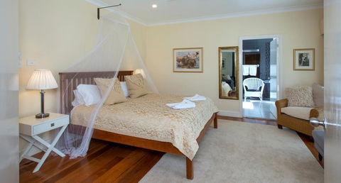Crystal Creek Meadows - Accommodation QLD 2