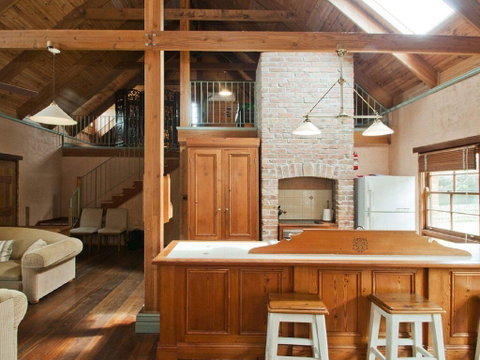 Culburra Cottage - Charming Country Style Cottage - Accommodation QLD 2