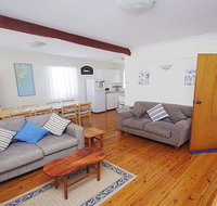 Culburra Sea Stay - beach and shop an easy walk - Accommodation QLD
