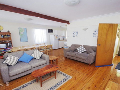 Culburra Sea Stay - Beach And Shop An Easy Walk - Accommodation QLD 0