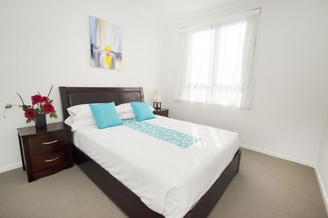 Curtis Central Apartments - Accommodation QLD 2