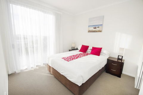Curtis Central Apartments - Accommodation QLD 3