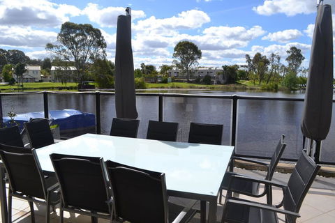 Cypress Drive Town House - Accommodation QLD 0