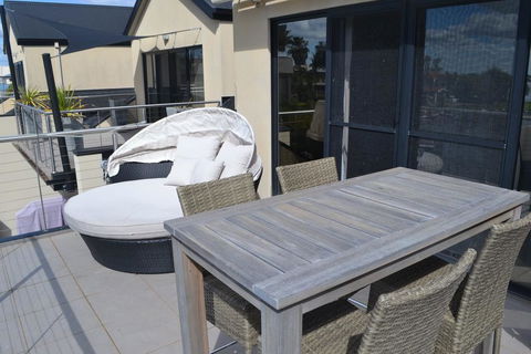 Cypress Drive Town House - Accommodation QLD 3