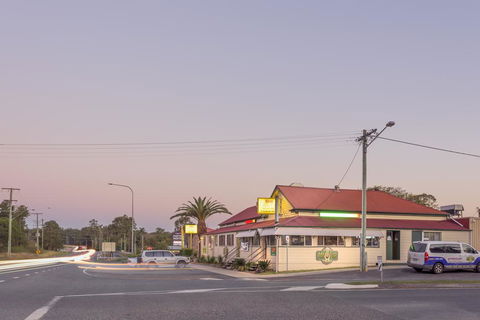 D'Aguilar Hotel Motel - Accommodation QLD 2