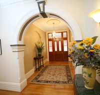 Darcy's Hotel - Accommodation QLD