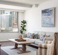Darling Harbour Apartment with Parking Views Pool - Accommodation QLD