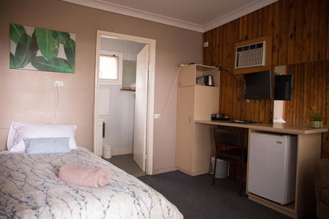 Darling River Motel - Accommodation QLD 2