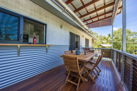 Deb's Shed - Accommodation QLD 2
